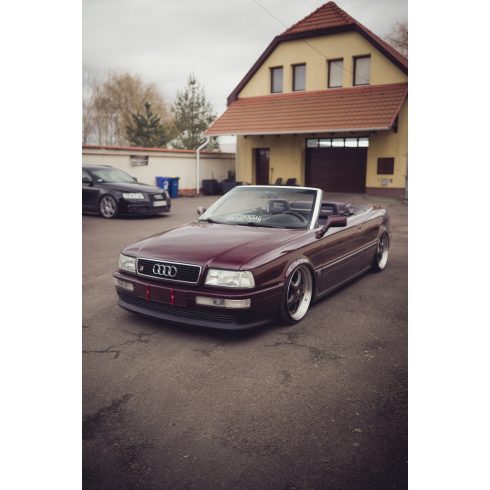 Keret nélküli rendszámtábla tartó "A" típusú rendszámtáblákhoz